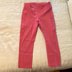 Lululemon Rose Short Cropped Leggings